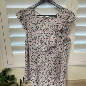 Maternity sleeveless blouse